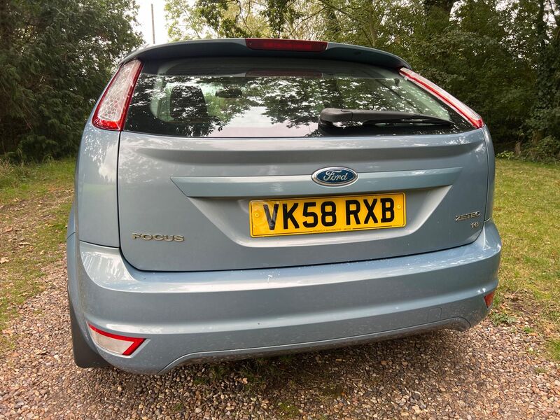 FORD FOCUS