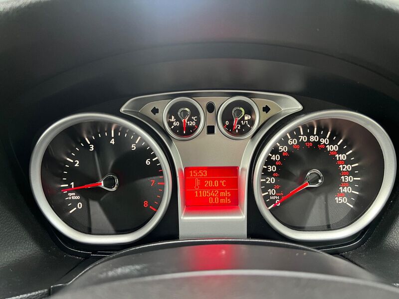 FORD FOCUS