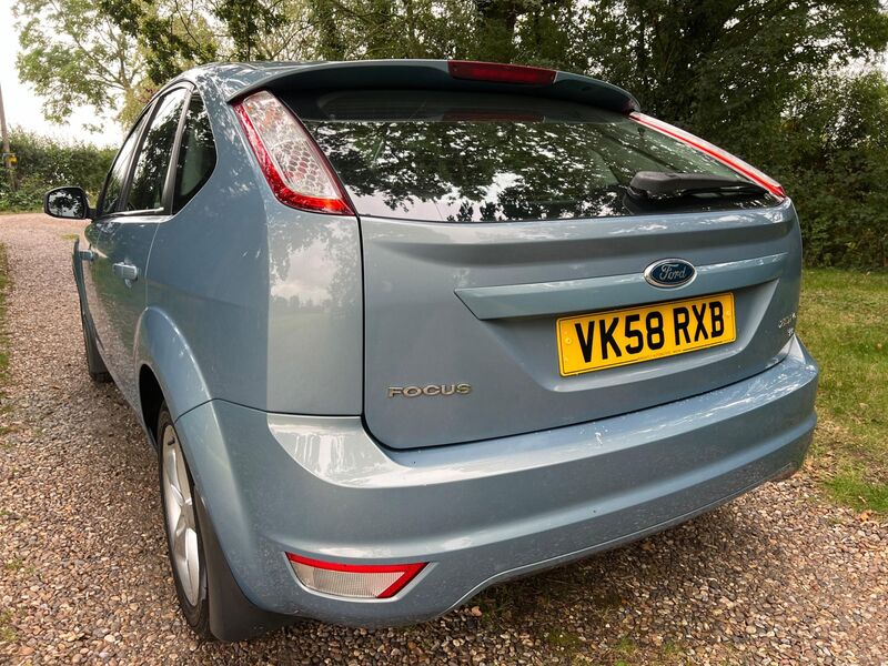 FORD FOCUS