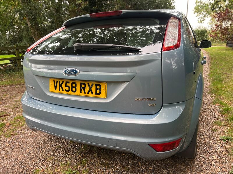 FORD FOCUS