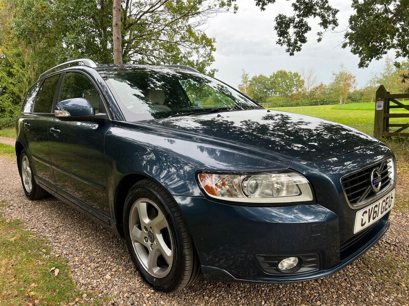 View VOLVO V50 2.0 D3 SE Edition Euro 5 5dr