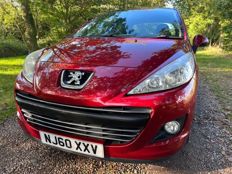 PEUGEOT 207