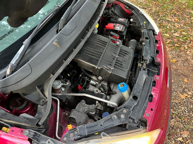 FORD KA