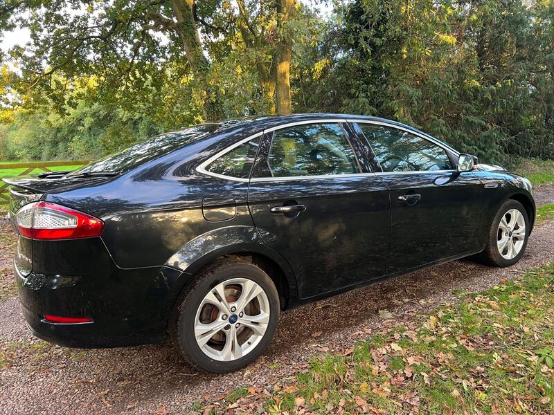FORD MONDEO