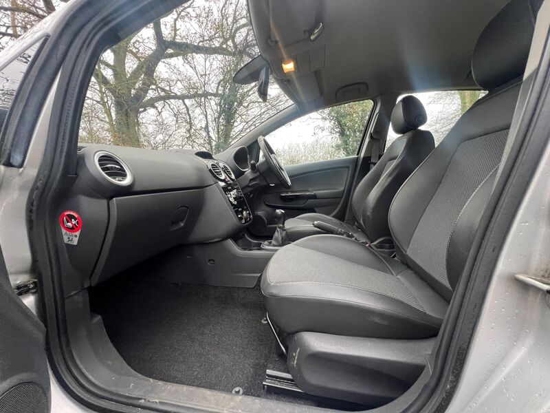 VAUXHALL CORSA
