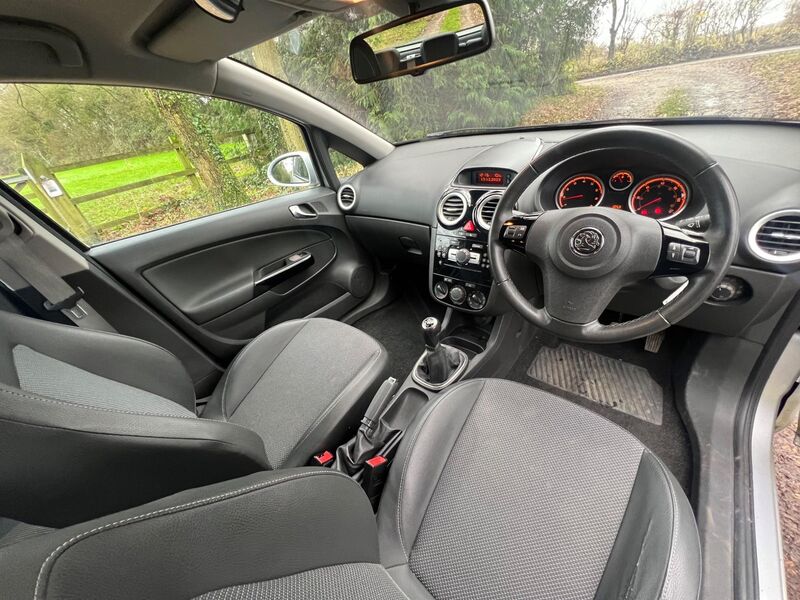 VAUXHALL CORSA