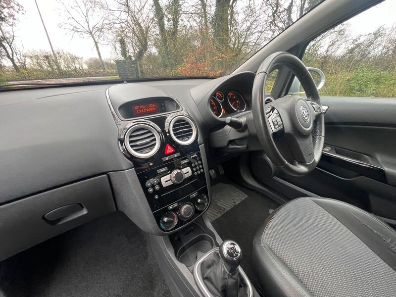 VAUXHALL CORSA