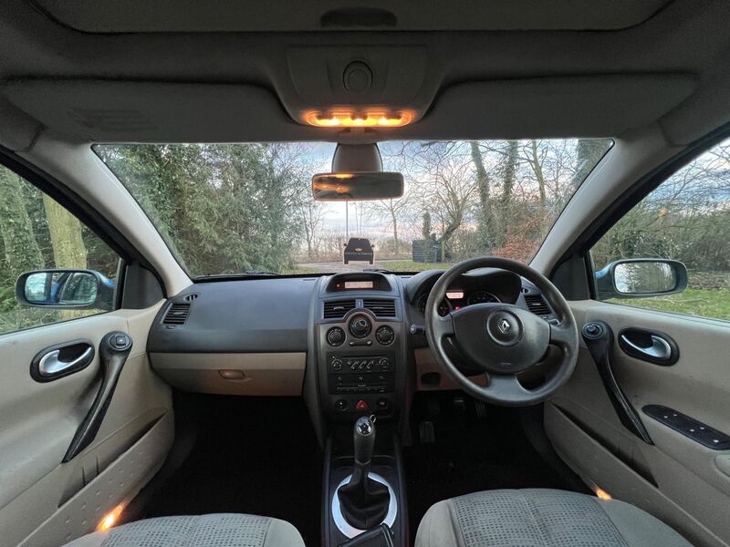 RENAULT MEGANE