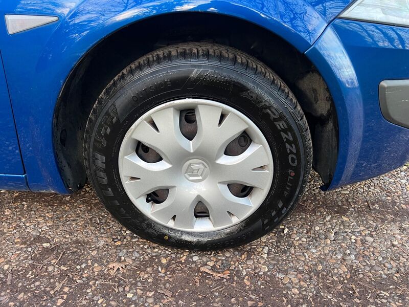 RENAULT MEGANE