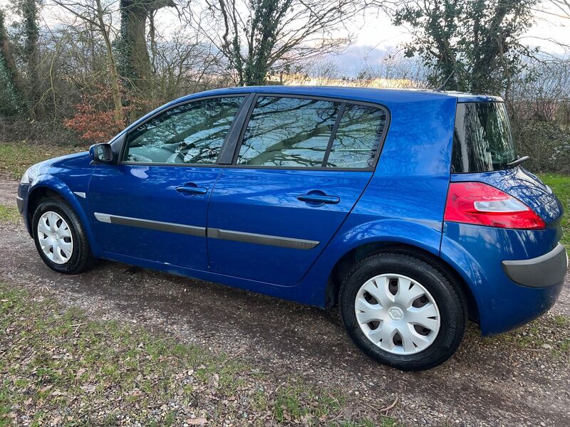 RENAULT MEGANE