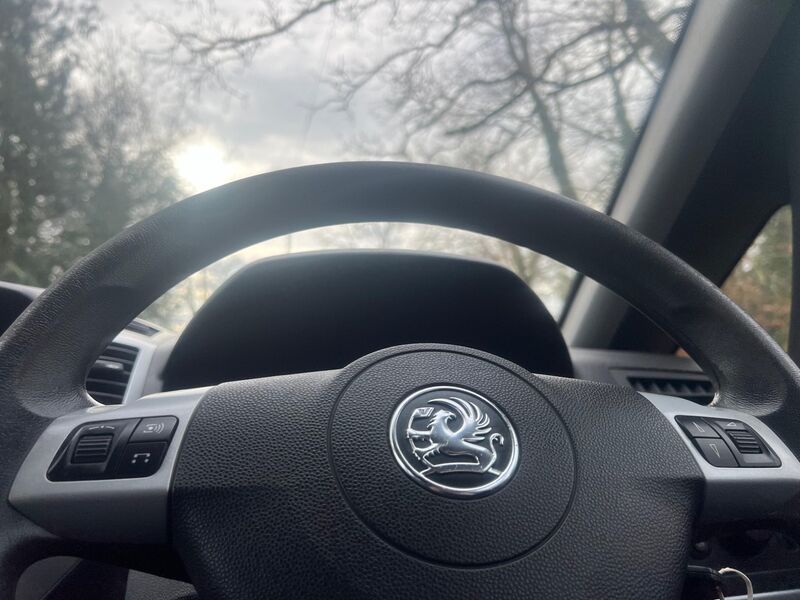 VAUXHALL ZAFIRA