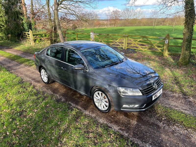 VOLKSWAGEN PASSAT