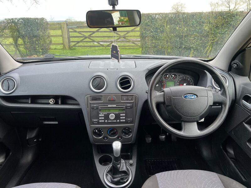 FORD FUSION