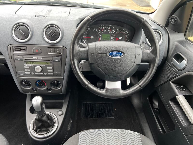 FORD FUSION