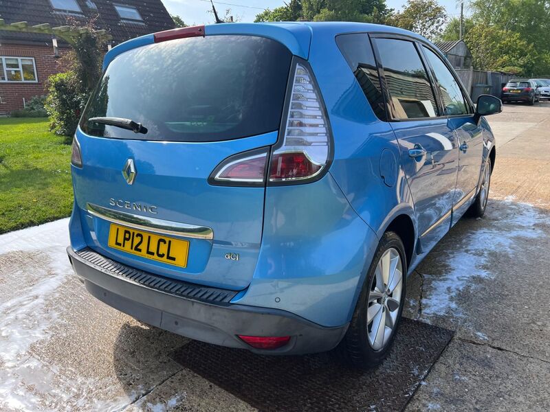 RENAULT SCENIC