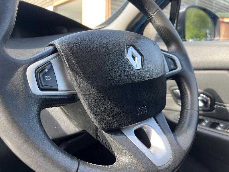 RENAULT SCENIC