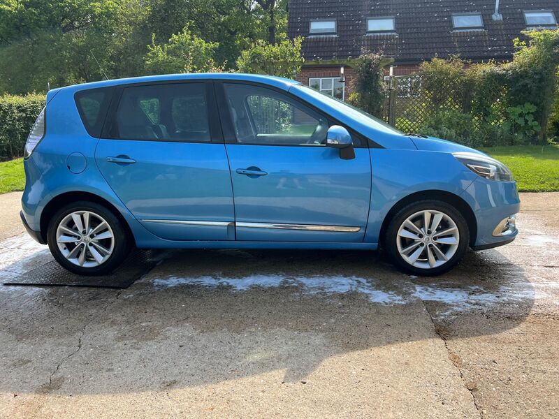 RENAULT SCENIC