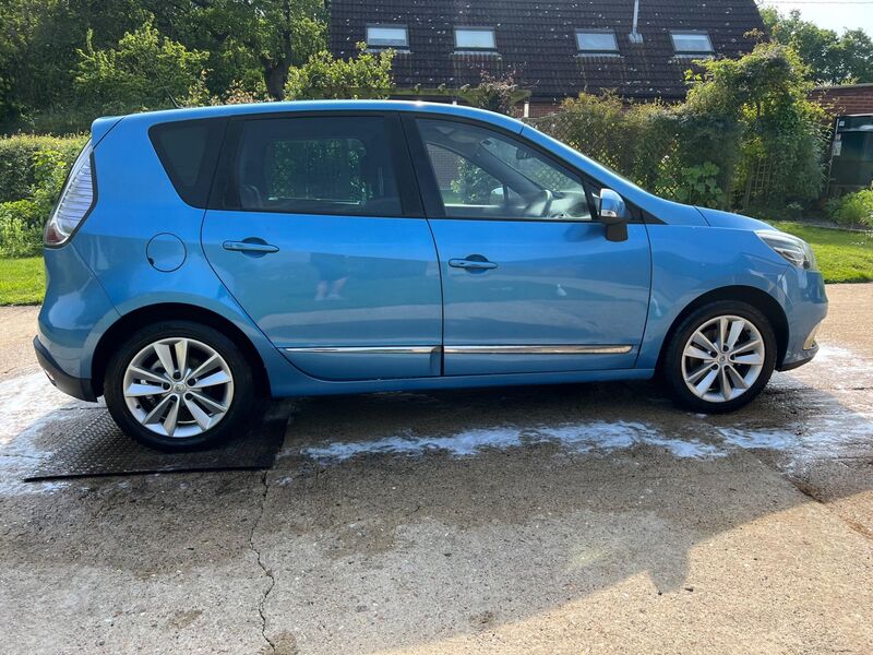 RENAULT SCENIC