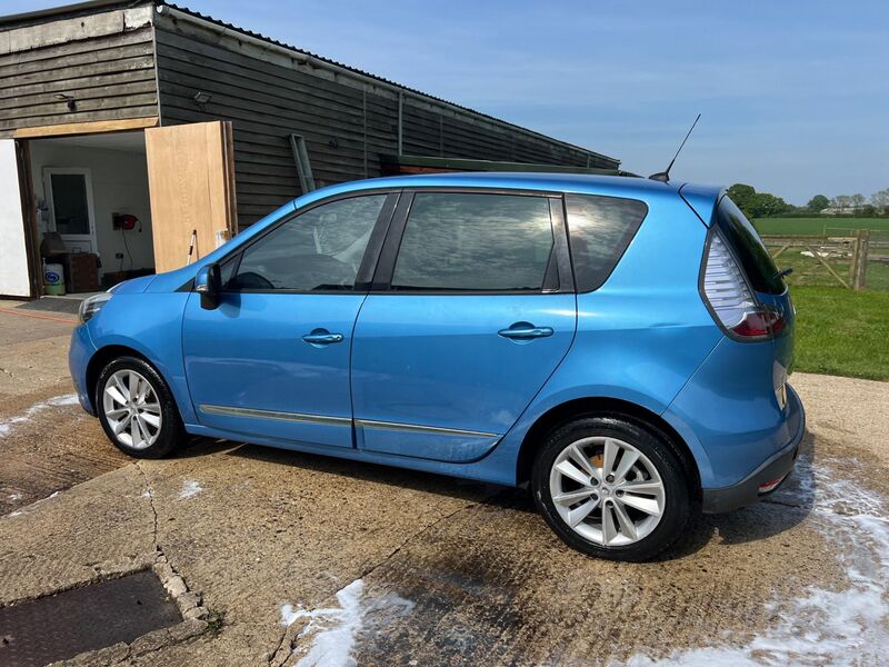 RENAULT SCENIC