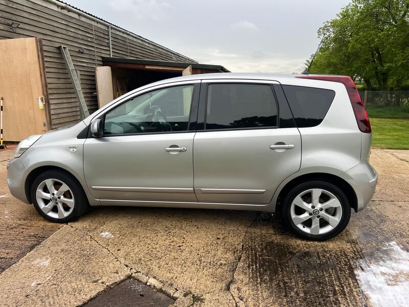 NISSAN NOTE