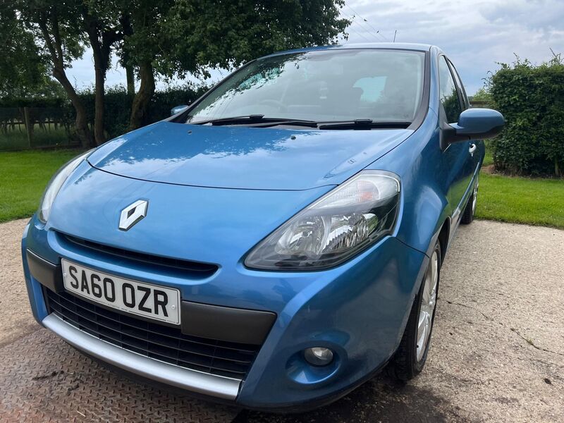 RENAULT CLIO
