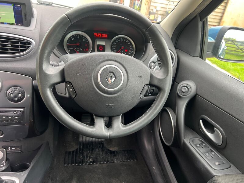 RENAULT CLIO