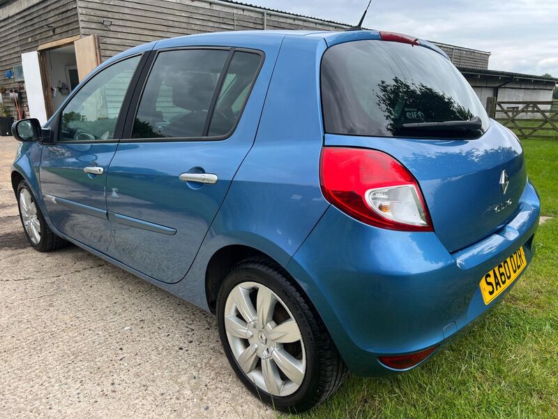 RENAULT CLIO