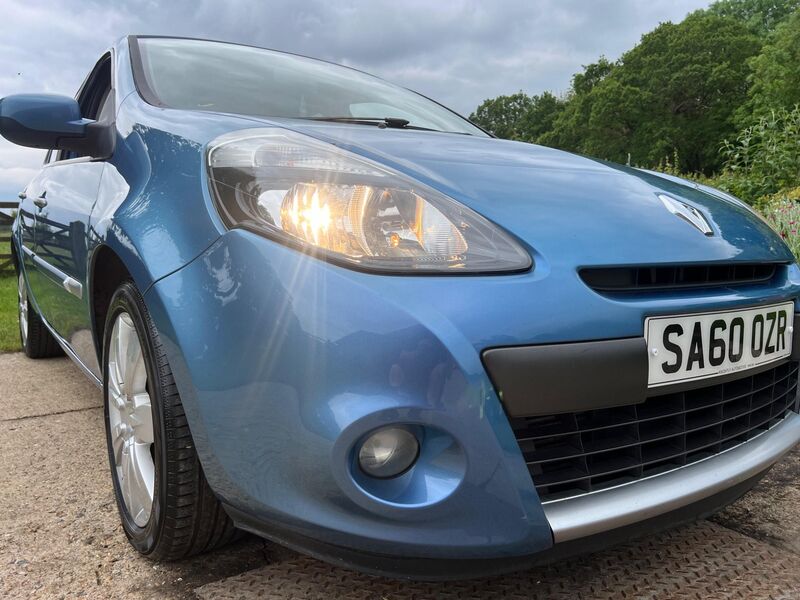 RENAULT CLIO