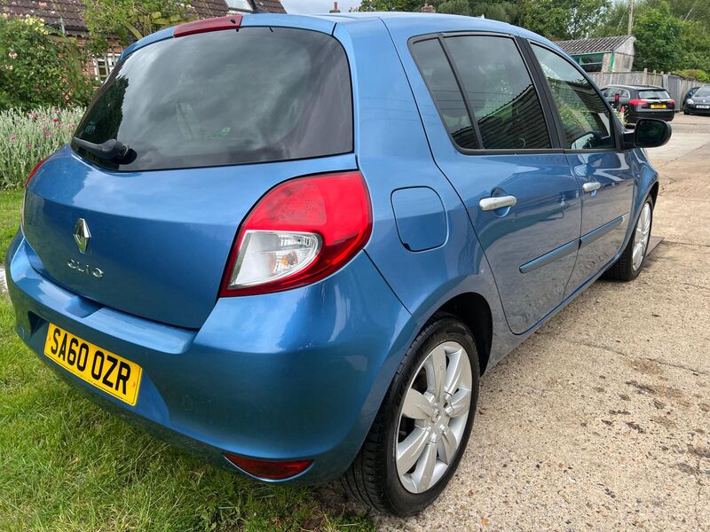 RENAULT CLIO