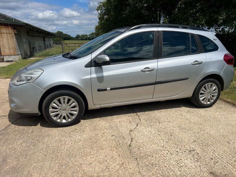 RENAULT CLIO