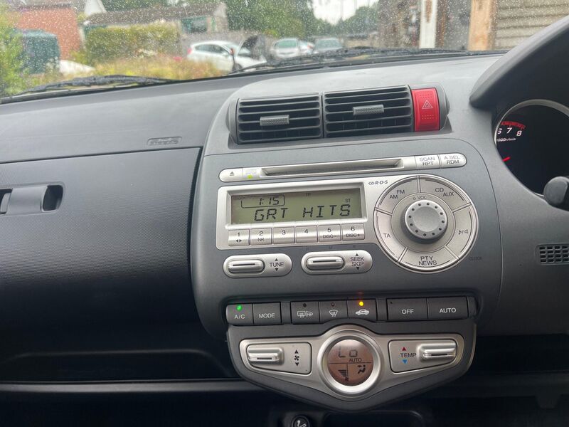 HONDA JAZZ