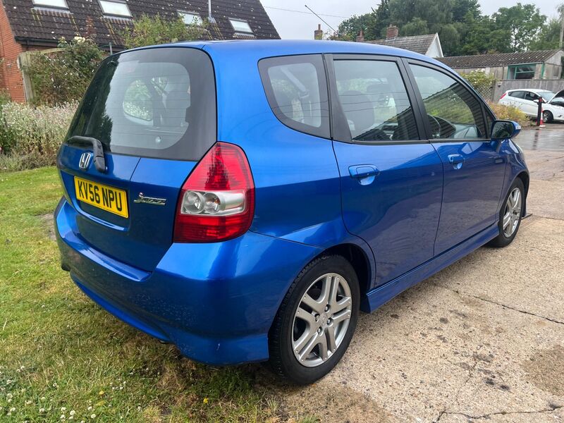 HONDA JAZZ