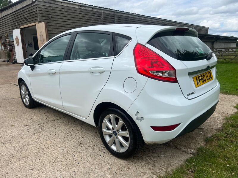 FORD FIESTA