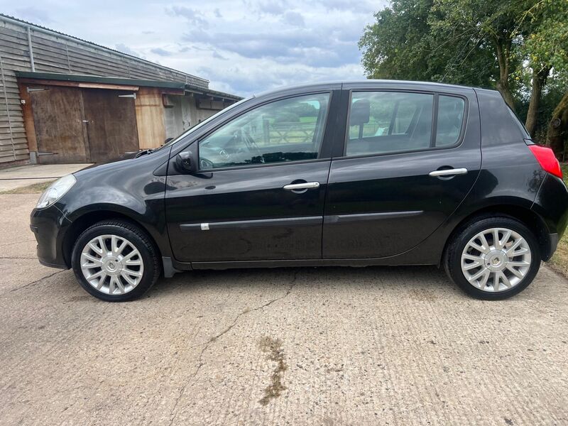 RENAULT CLIO