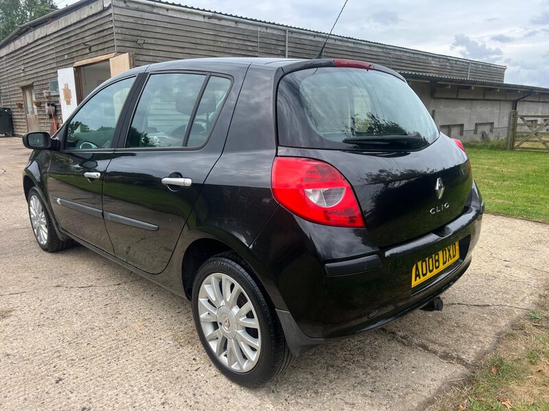 RENAULT CLIO