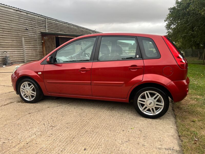 FORD FIESTA
