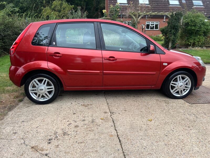 FORD FIESTA