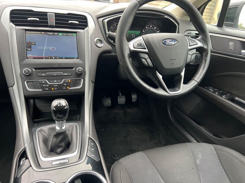 FORD MONDEO