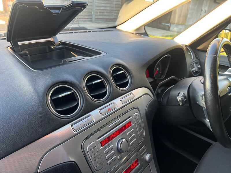 FORD GALAXY