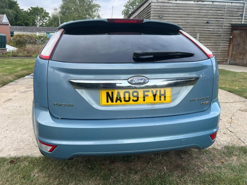 FORD FOCUS