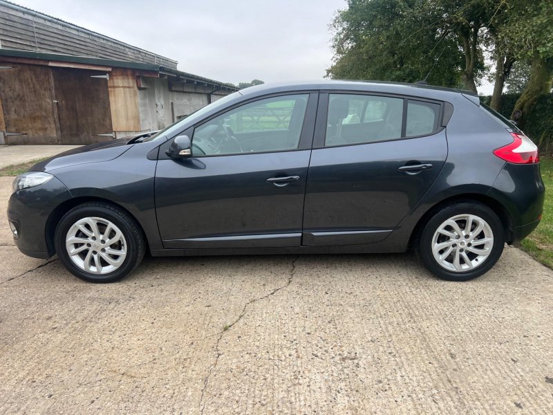 RENAULT MEGANE