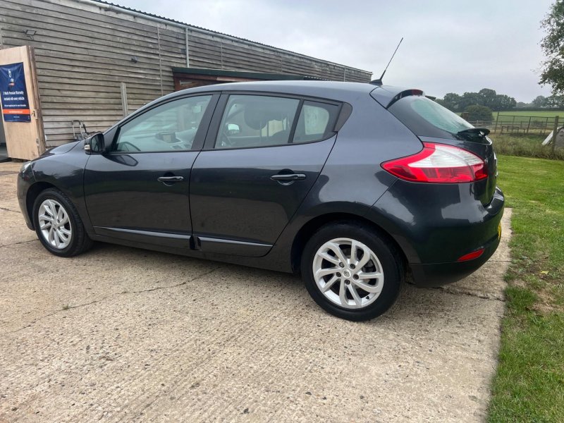 RENAULT MEGANE