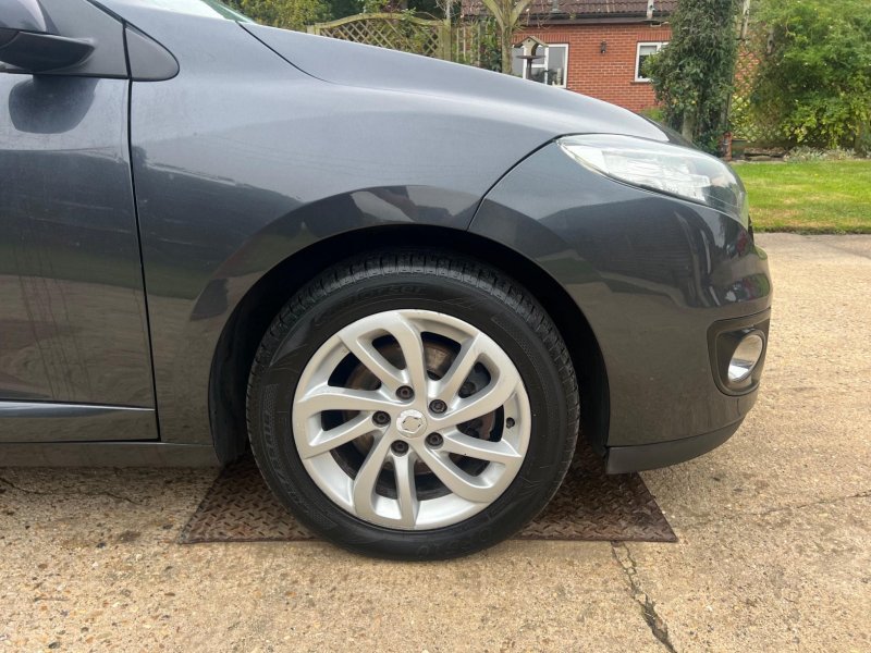 RENAULT MEGANE
