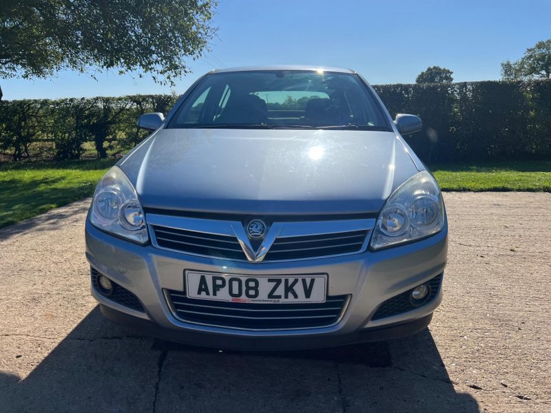 VAUXHALL ASTRA