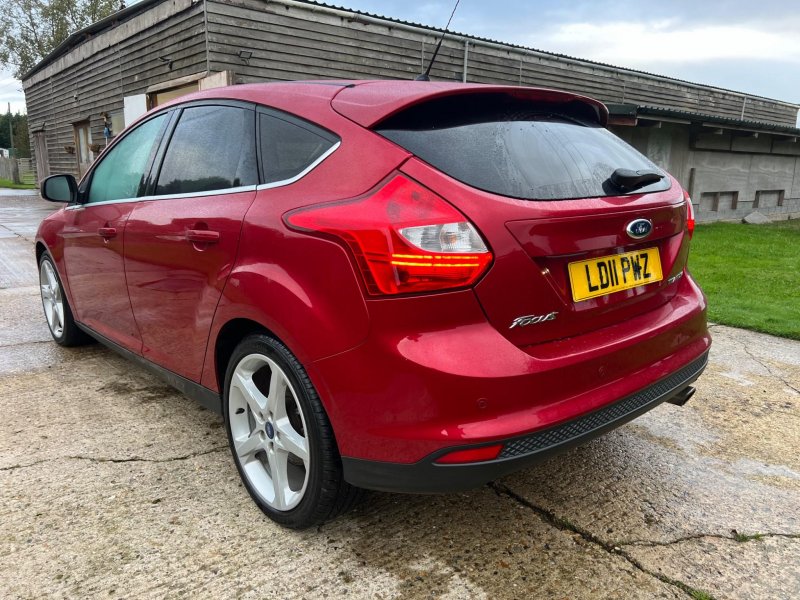 FORD FOCUS