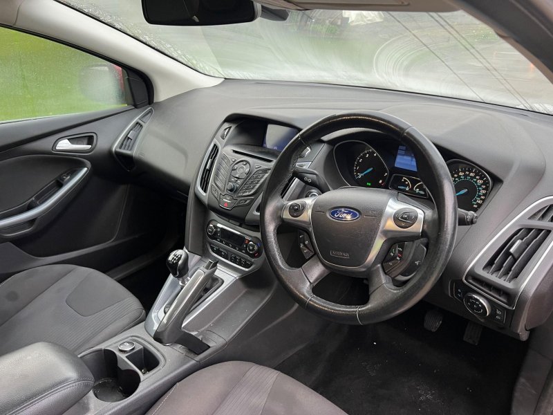 FORD FOCUS