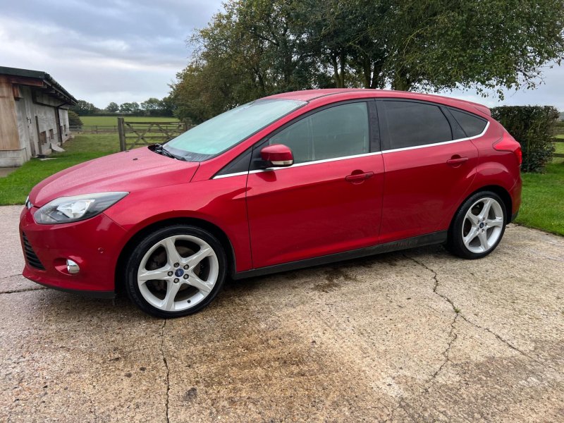 FORD FOCUS