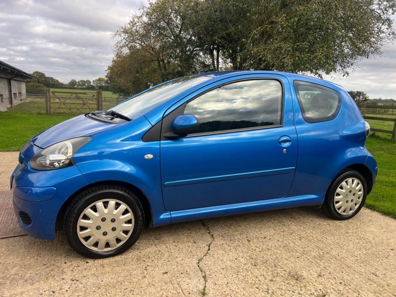 TOYOTA AYGO