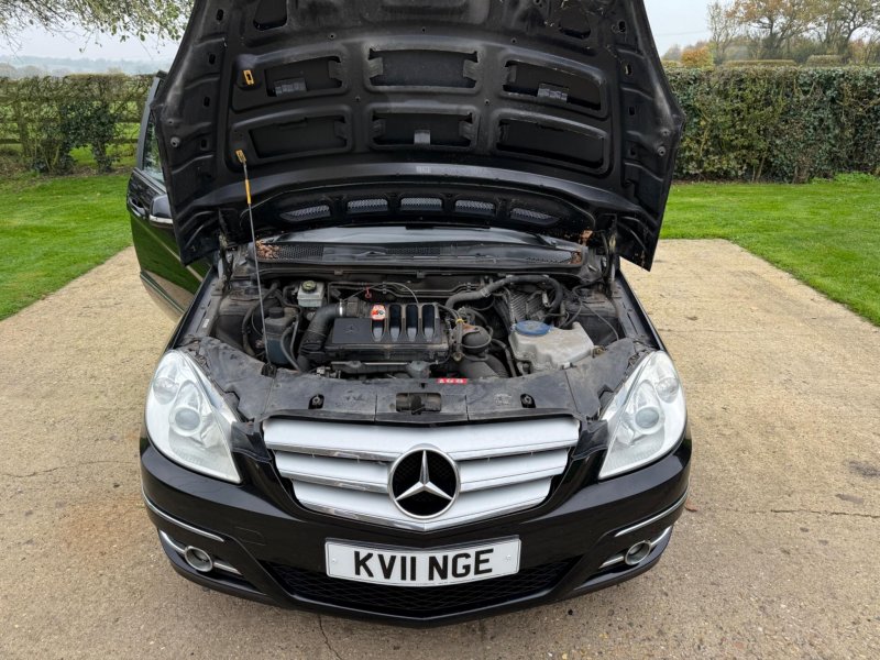 MERCEDES-BENZ B CLASS