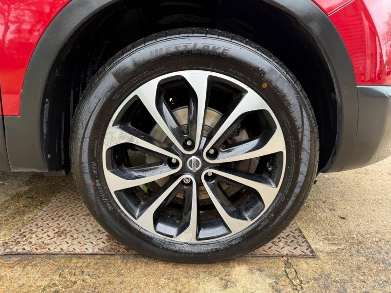 NISSAN QASHQAI